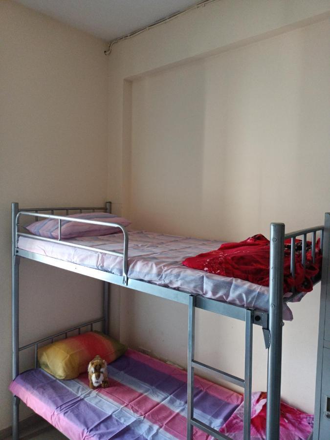 Omar Vacation Hostel Ντουμπάι Εξωτερικό φωτογραφία