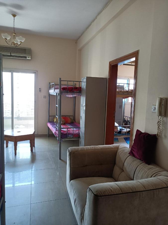 Omar Vacation Hostel Ντουμπάι Εξωτερικό φωτογραφία